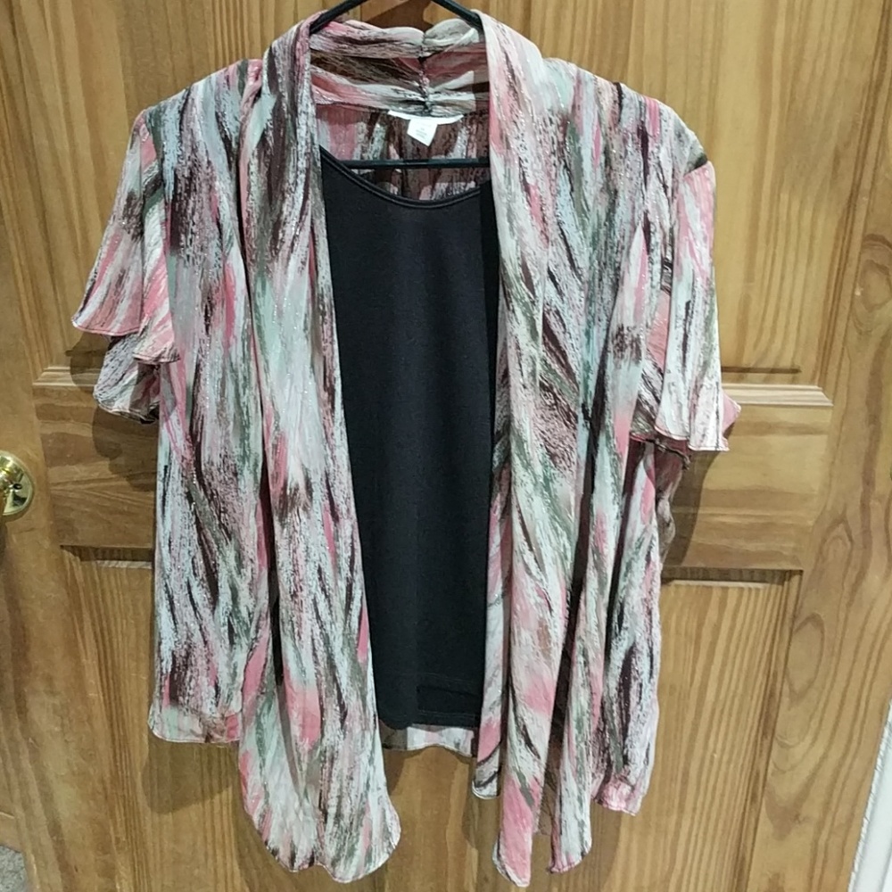 Tank and overlay top